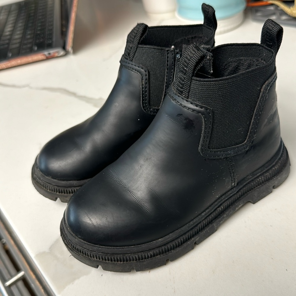 Zara toodler boots